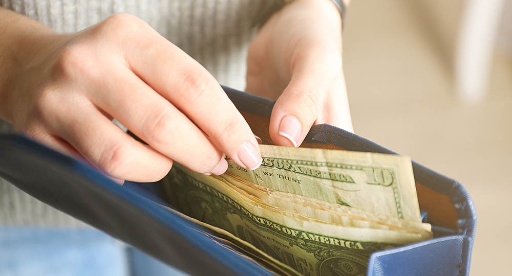 004 Before Taking Out A Payday Loan, Look At These 3 Options